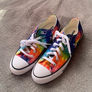 Tie Dye Converse!!